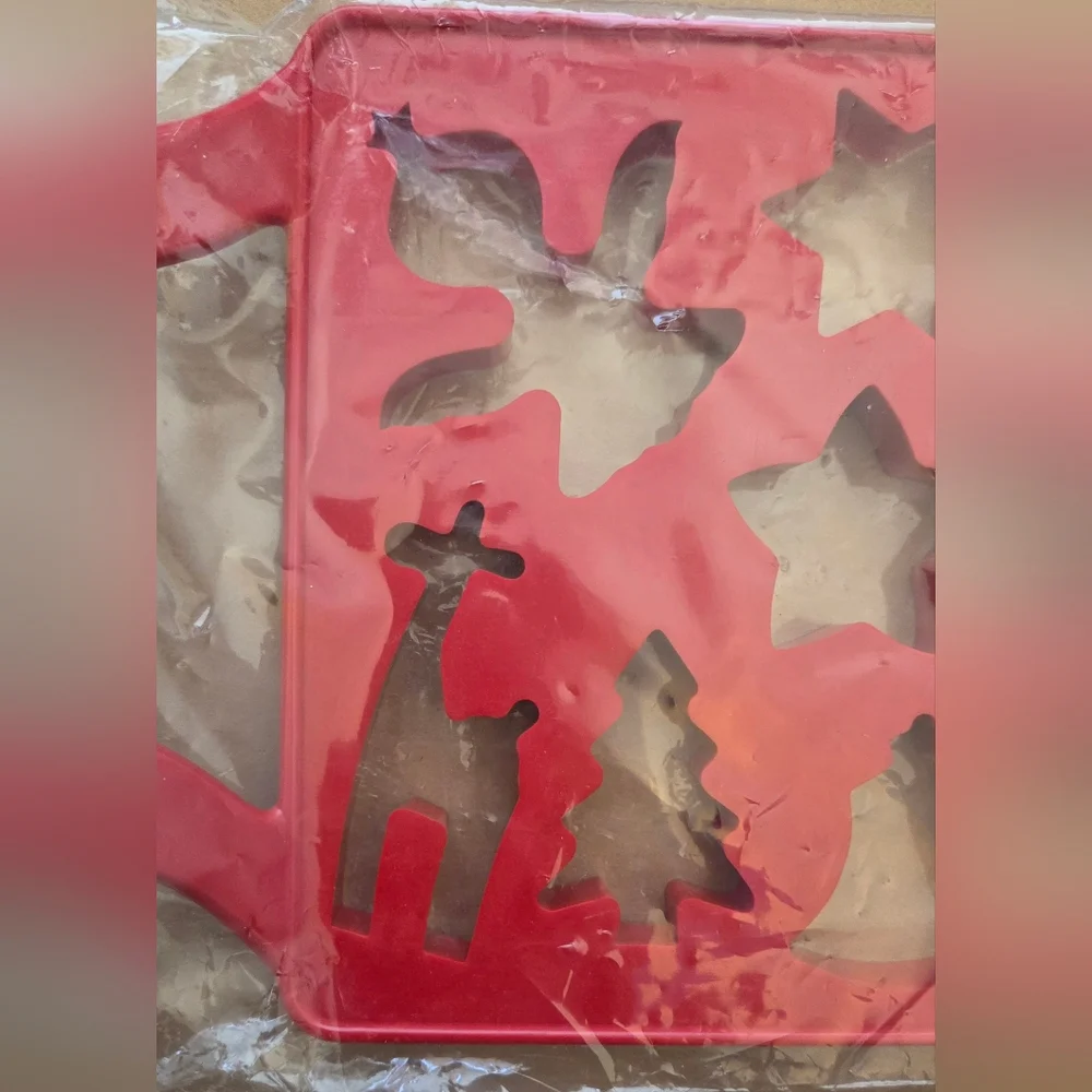 Christmas Around the World One Step Pan Plastic 9 design 54-302 Cookie Cutter